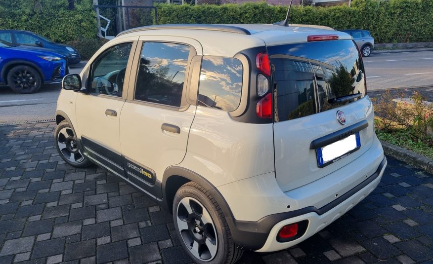 NUOVA FIAT PANDINA 1.0 HYBRID PACK CROSS