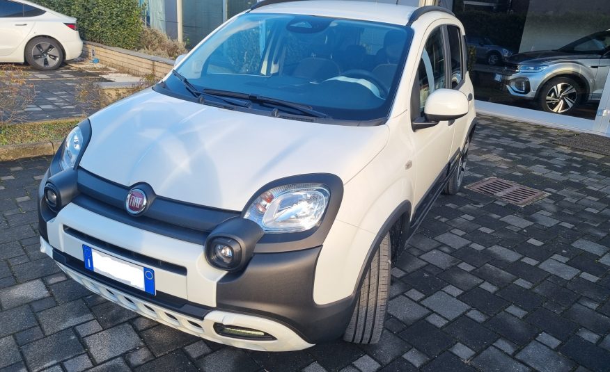 NUOVA FIAT PANDINA 1.0 HYBRID PACK CROSS